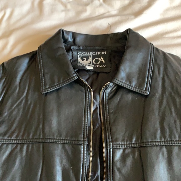 Black leather jacket made in Italy, / like new, worn twice, too large for me - Picture 2 of 5